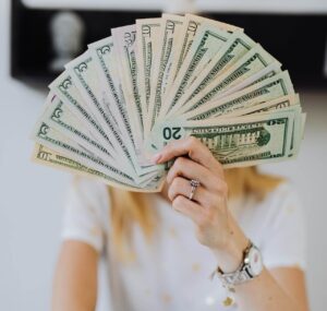 making money with these easy side hustles for beginners